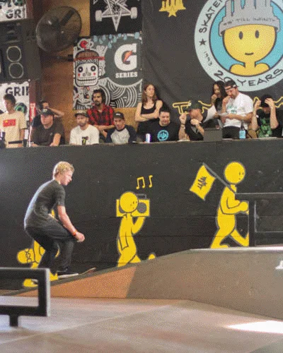 Alec Majerus - frontside feeble across and down.<!-- Luke McKaye Tampa Am 2012 Photos -->