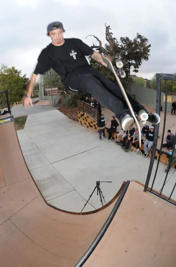 We kicked the weekend off with a Mini-Ramp Jam where Charlie Blair shined.  That's a bean plant to fakie.<!-- Damn Am Woodward 2012 -->