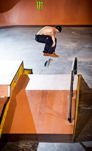 Chris Joslin - Nollie Heel
<!--saturdaytampapro2021-->