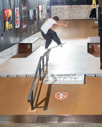 Front blunt from Camden to stay warm before sponsored division 

<!--schoolsoutjam22-->