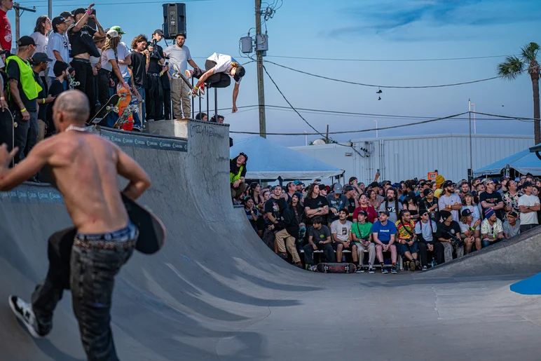 It's always good to see Roman Pabich in the mix. I remember a few years back he was skating the concrete jam in slides and his feet were all bloody. What a mad man

<!--tampapro24concretejam-->