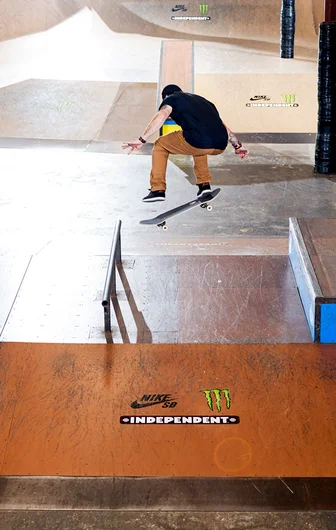 <!--pro17-finals-->

Chris Cole kicks off morning practice with a Backside Flip over the long box.