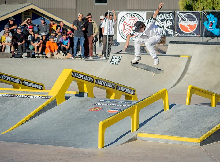 <!--daww16-finals-->

Zach Saraceno has got a hell of a fuckin good Nollie Backside Flip!