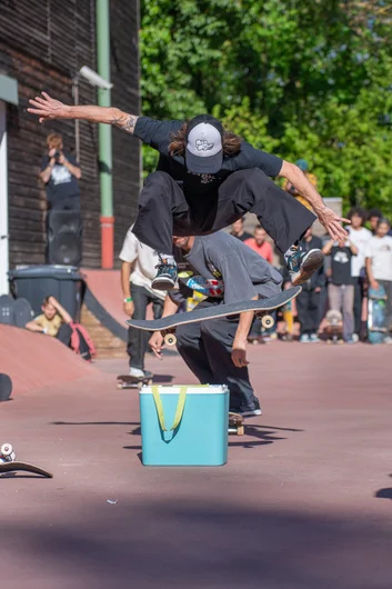 Lil frontside flip to kick things off

<!--farnhigh2024-->