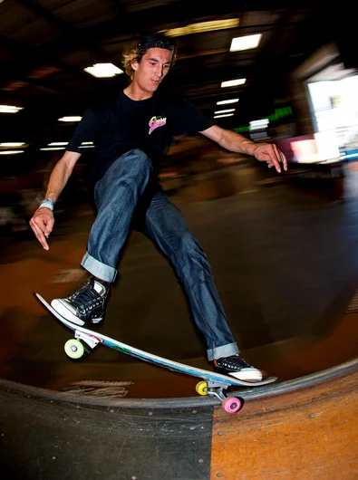 <!--PRO15-THURS-->

David Loy’s first pro contest and needless to say he was juiced!