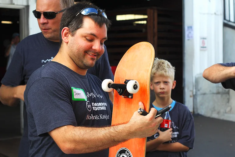 <!--b4bbuildday17-->
Volunteers from Holland & Knight Law Office always come to help us set up boards during any Build Day event. Thanks for your continued support guys!