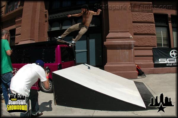 Vans Downtown Showdown - Chris Haslam