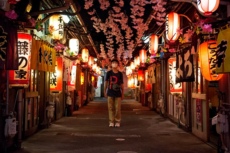 <!--daja18-day1-->

Our guide and Translator Toshi has steadily been killing it.
