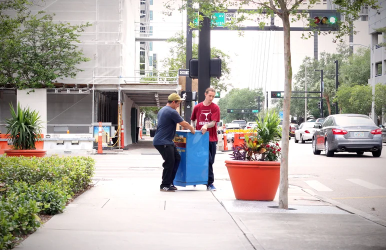 <!--bustedmicvideo-->

Chris Jata the Prince of Props making this Crook Bonk look good.
