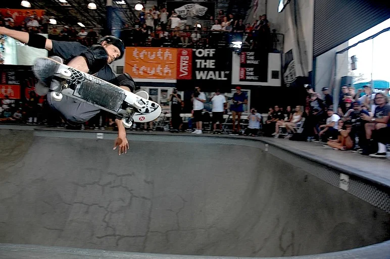 <!--protec2014-->

Killer Miller, frontside ollie corner pocket.