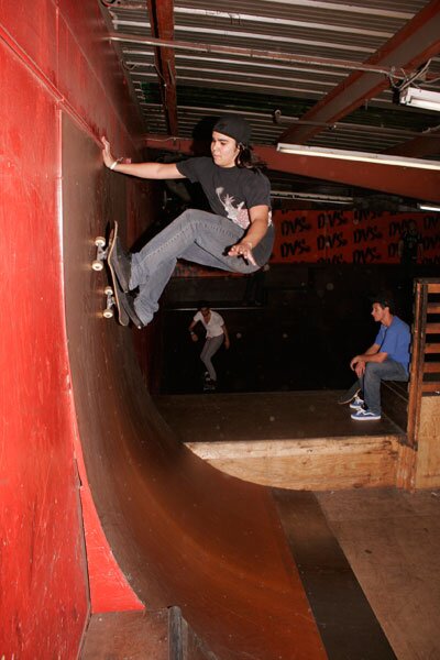 Munny Art Show: Julio Fernandez was skating