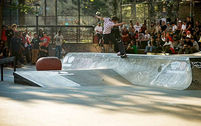 <!--dany18finalsphotos-->

Marse Farmer comes out kickin’ with a F/S Nosegrind.