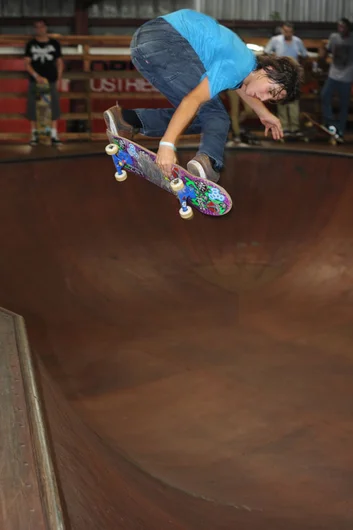 Can't stop the air babies.<!-- Old Man Appreciation Bowl Jam 2012 -->