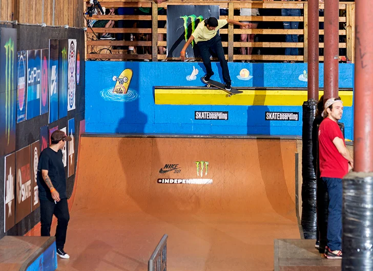 <!--pro17-finals-->

Louie Lopez hittin us with new shit we have never seen before like this first half of the Back Smith drop to Back Smith.