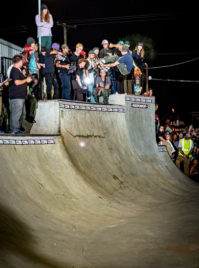 <!--pro19satnight-->

Raney gets things started with a Lien Air.

