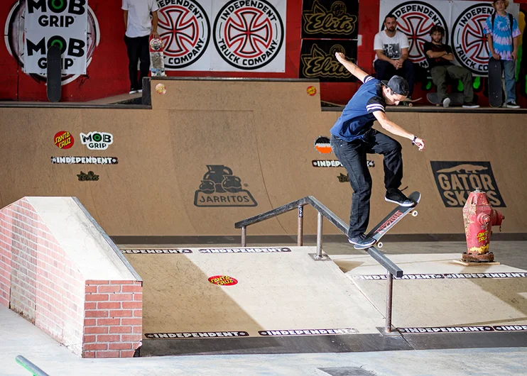 <!--dachi19finals-->

Mike Piwowar back on his hometurf with a Frontside Noseblunt Slide.
