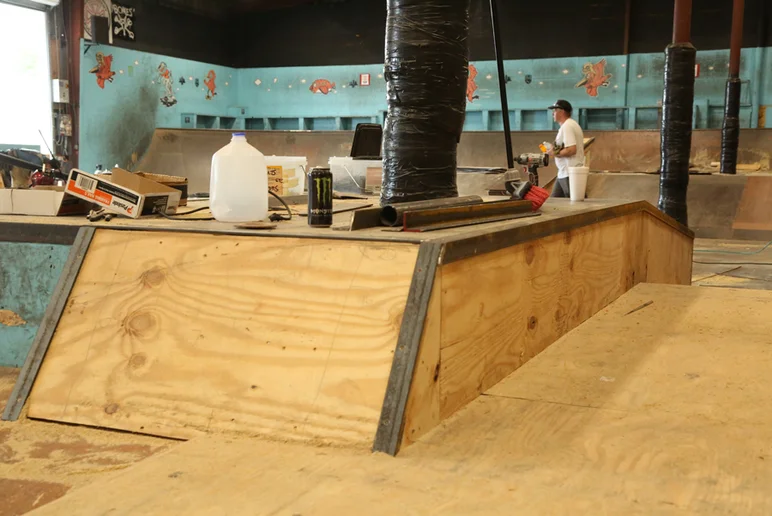 <!--coursephotos16-part2-->
First look at the new hubbas over on the north side. These things will see many a wallie to grind / slide / manny / etc.