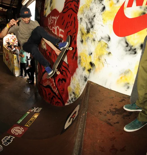 <!-- amdec13fri -->

Aaron also did this wall jam and pulled it in to fakie.