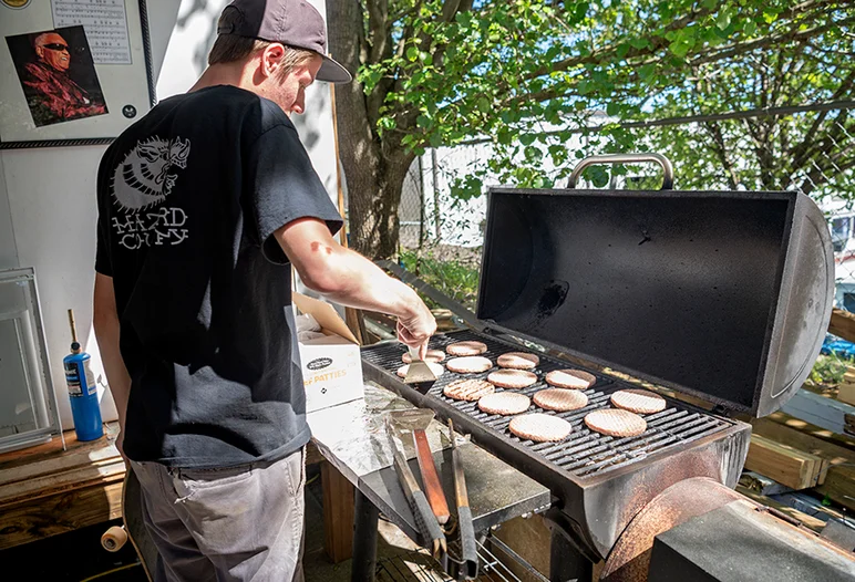 <!--da-atl17-finals-->

Ain’t no burger like a skatepark burger!