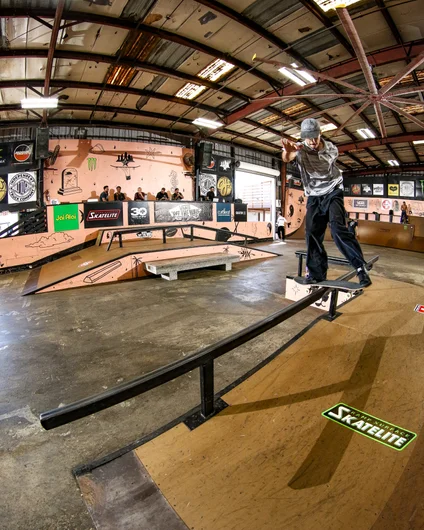 Time to get into the heavy skating. Felipe warming things up with a Gap to Lipslide

<!--harvestjam2023-->