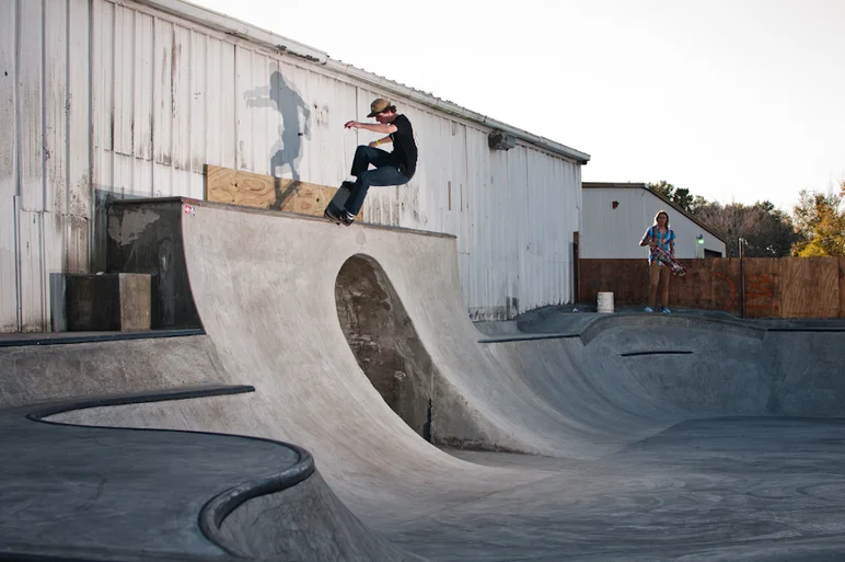 <!--ta14-t-->

Another trick thats always in style.  David Dixon with a nosegrind on the new concrete course.