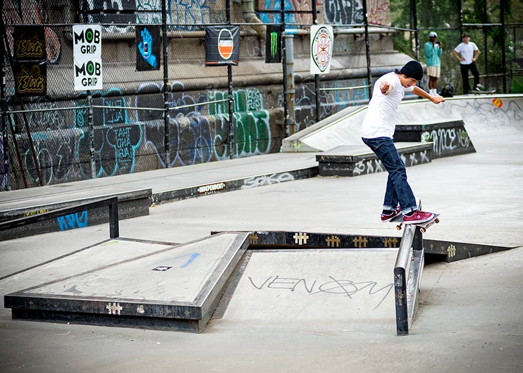 <!--danyc19finals-->

Chris Corpuz goes coastal with a Front Feebz.