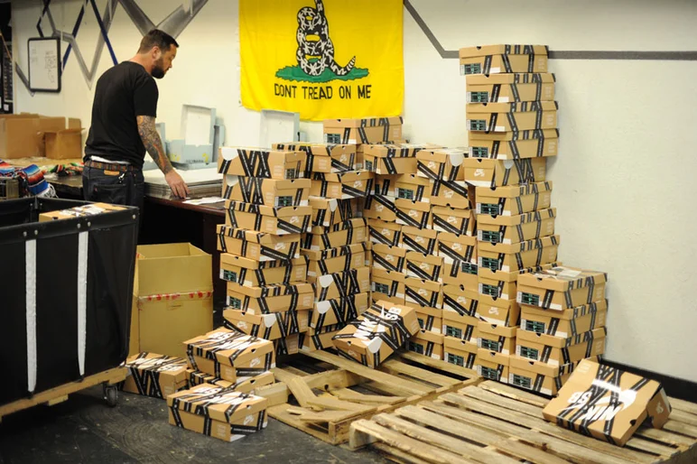 Boxes hucked like shotgun shells.<!-- SPoT 20 Year Nike SB Dunk Low Release -->