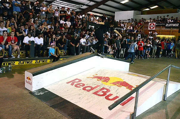 The second contest was a Best Trick on this a-frame obstacle. Jereme Knibbs started things off with a backside lipslide up and down.<!-- Make-A-Wish Article -->