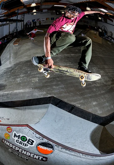 <!--dacm-quals-->

Chris Pierre Jaques might be from Sleepy Hollow, but by the look of his Frontside Airs he doesn’t seem tired at all.