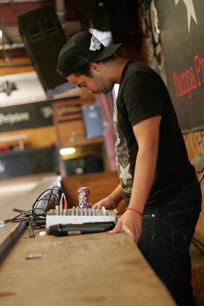 MP3J AlBow was playing nothing the best jams