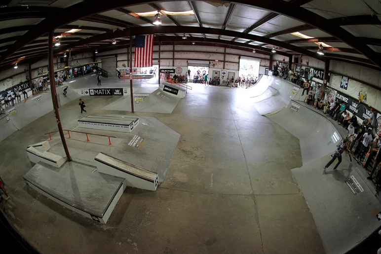 <!-- damnamATL2014saturday -->

Damn Am Atlanta Presented by Hazard County Skatepark had its qualifiers on Saturday and the skating was insane! Here's an overview of the course.