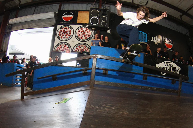 <!--hj17photos-->

Marse Front Blunts his way to First Place.