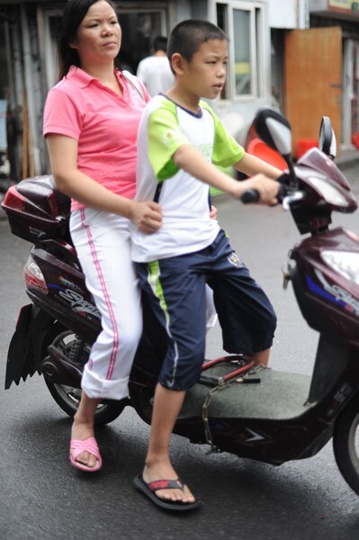 Shanghai Tourist Mission: baby drivers