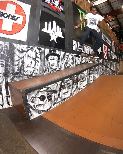 <!--sr19photos-->

Kris Clayton : Flick Back 5-0
