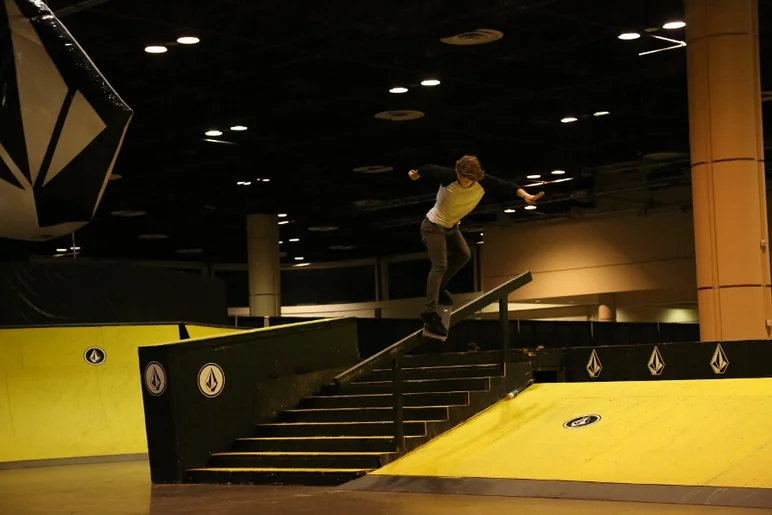 <!-- surfexpoJan2014 -->
Dalton Dern of the Dern duo - bump to bs smith.