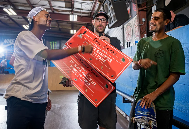 <!--pro17-satcomp-->

Golden Ticket winners Tiago Lemos and Tommy Fynn have no need to bother with the Semis as we’ll see em goin straight to the Finals.  Congrats Dudes!