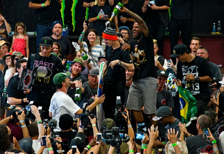 <!--sundaydaypro15-->

And ladies and gentleman, your Tampa Pro 2015 winner.. Luan Oliveira!!  Congrats Luan!!