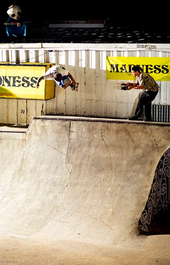 Just a Backside Air by Tyson Zane, but nice juxtaposition between Panda & Filmer. 
<!--tampam2022madnessconcretejam-->