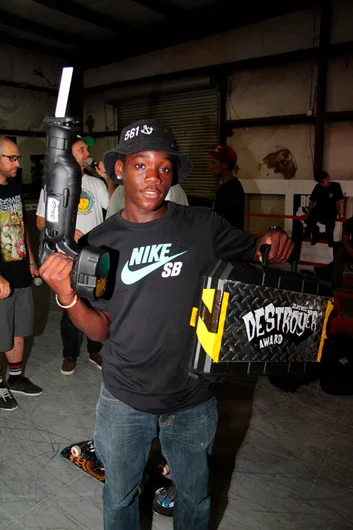 <!-- damnamATL2014sunday -->

Congratulation to Zion Wright who won the Zumiez Destroyer Award for destroying it all weekend long.