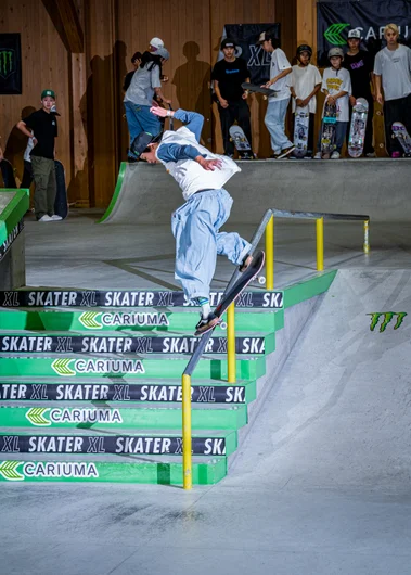 Toa Sasaki hopping in on practice and prepping himself for the Skater XL Best Trick with a cab back noseblunt. Every try. Insane

<!--damnamjapan2023practice-->