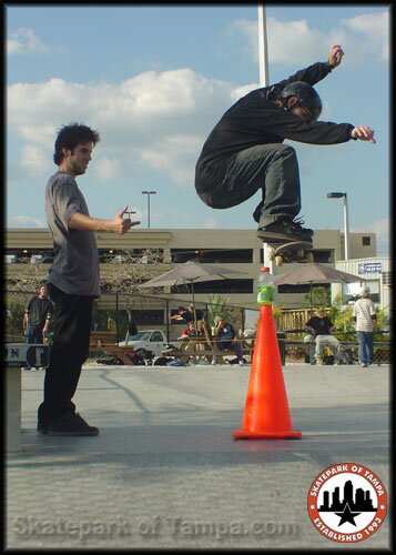 Craig Kaths - cone ollie