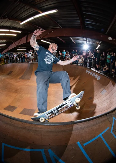 Brian Adams skates so fast through corners that I am amazed I got this photo.

<!--ombj2022-->