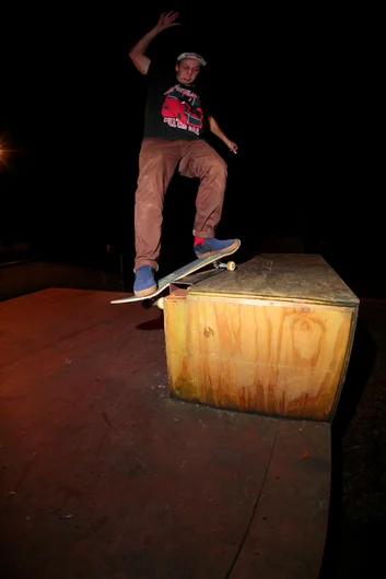 <!--exp115-->

Their training facility is insane. They have everything. Frankie got to enjoy the bump to box, FS Smith.