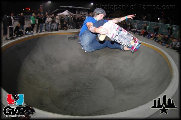 etnies Goofy vs Regular Bowl Jams