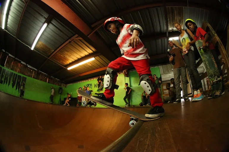 <!-- russpopevans -->

Little man getting some in the bowl jam.