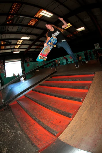 <!--sr16-->

Meagan Guy - Switch Boneless 180. The only girl in this division but she continues to pass every guy out there.