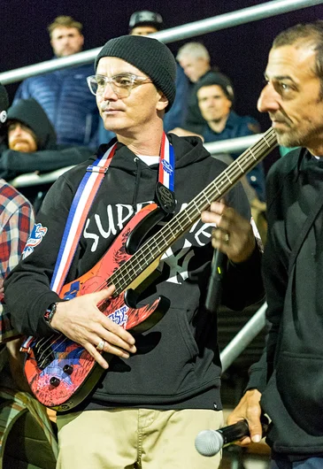 <!--pro17-consjambart-->

That's Jeff Pang holding a pretty sweet bass donated by PBR for the winner of the Concrete Jam. And that was...