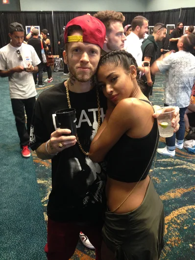 <!--agenda14-->

Jereme Rogers and Bambi show up to the Supra photo show.








