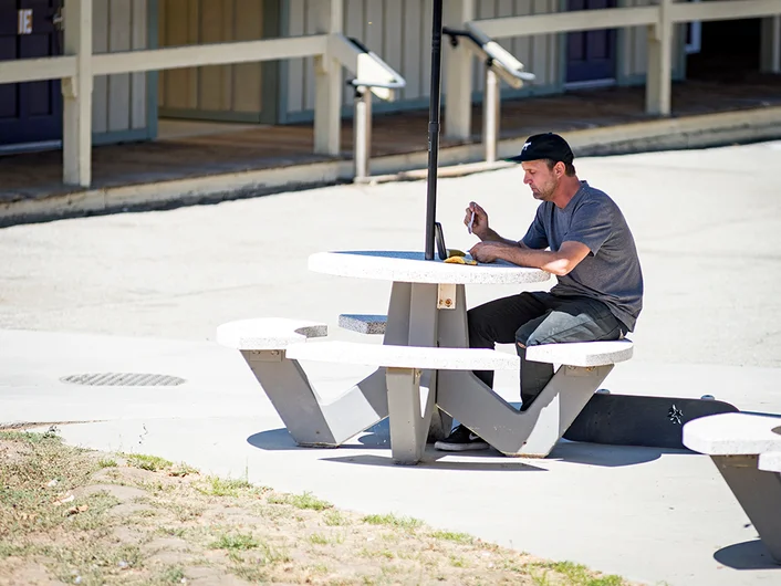 <!--daww19quals-->

Brian takes a mellower morning route with some oatmeal and his programs.
