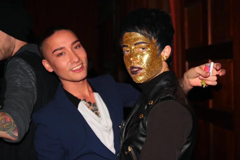 <!--ta14-fn-->
Why do I get a sinking feeling when I don't remember taking this photo.